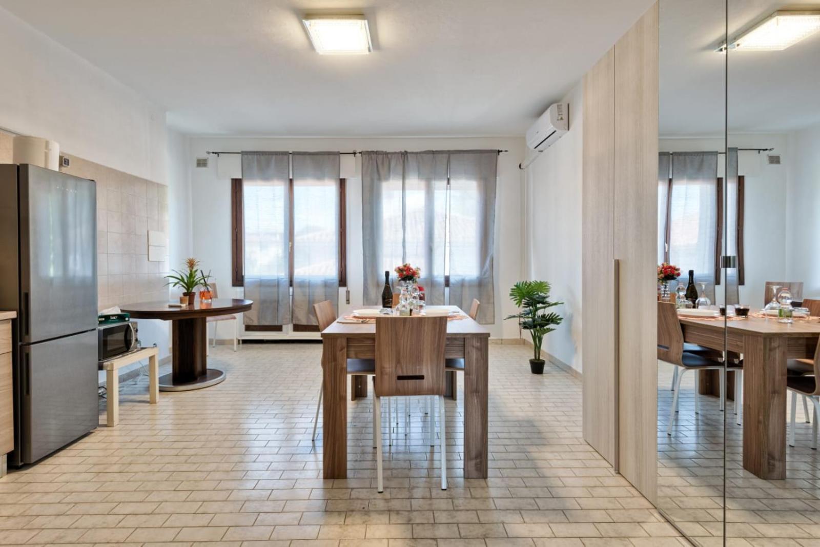 Venice Miramare Residence Mestre Luaran gambar